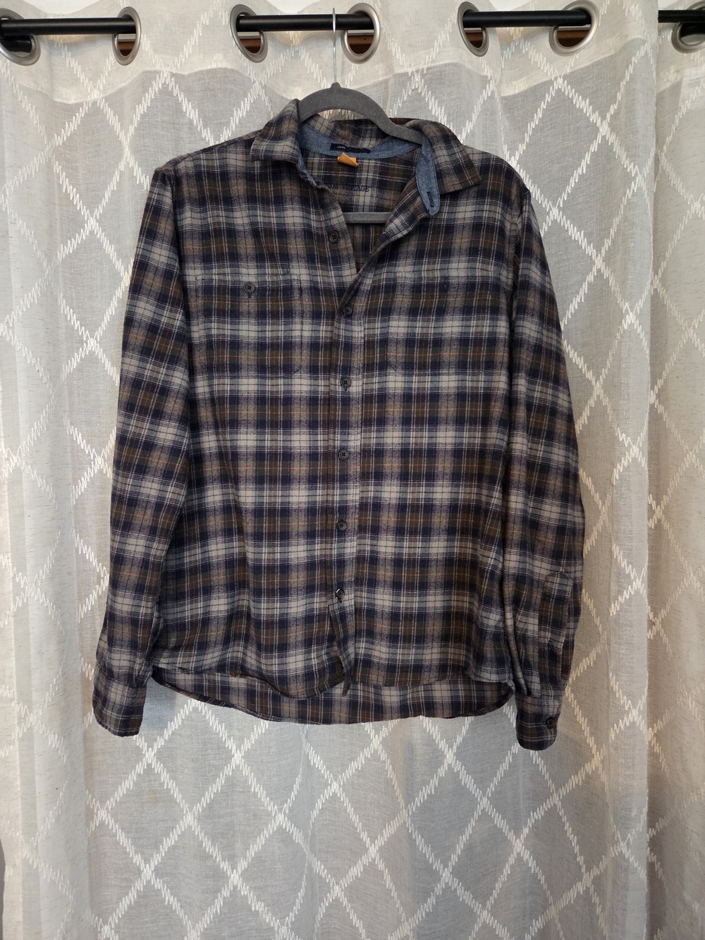 Tailor Vintage Plaid Button-Down Flannel Shirt in Navy and Brown Tones